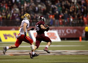 mk体育官网-北京鸭本土球员逐渐挑起进攻重担，北京鸭男篮新logo